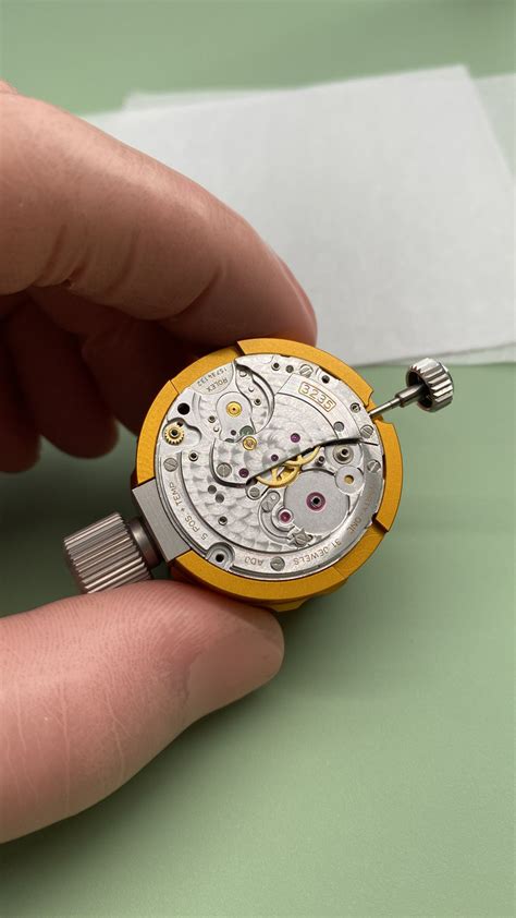 servicing replica watch